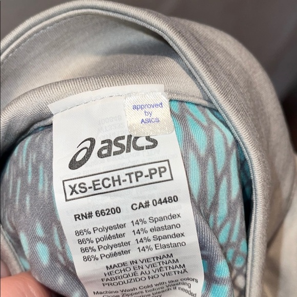 ASICS Track Jacket - Get Moving in Style! - Picture 9 of 9